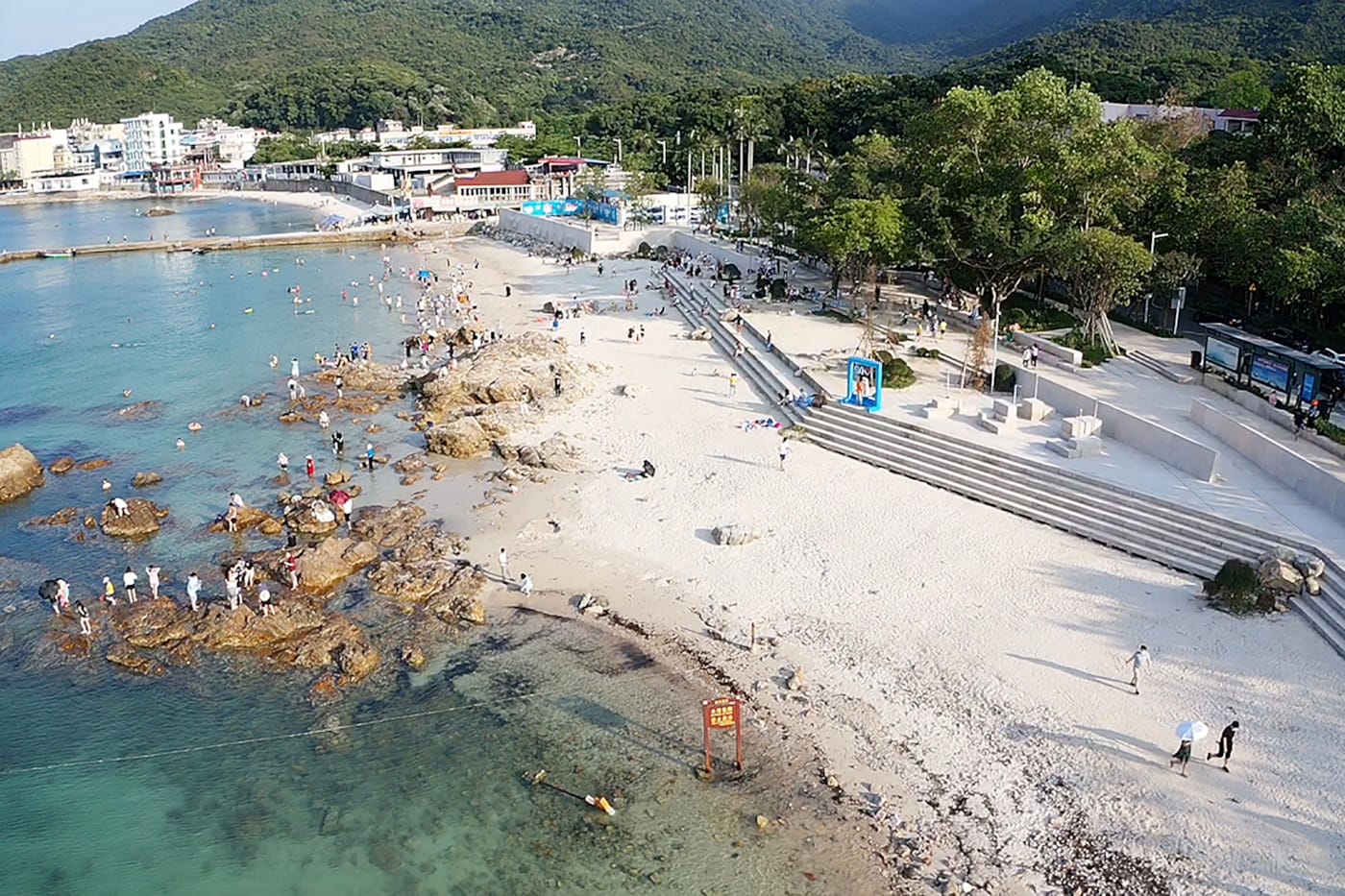 //www.kcap.eu/media/uploads/19044_East Dike_KCAPFelixx_(c)Xingzhong Zhang, China Resources GroupHao Cui, CCCC First Harbour En_Yangmeikeng_14_LR(3).jpg